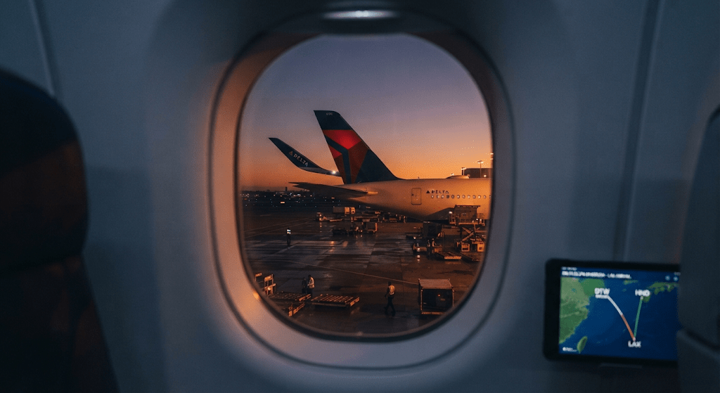delta flight dl275 diverted lax